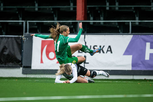 Umeås Stina Andersson och Hammarbys Carmen Cernjul