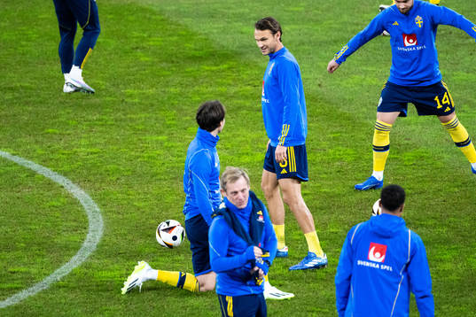 Hjalmar Ekdal of Sweden and Albin Ekdal