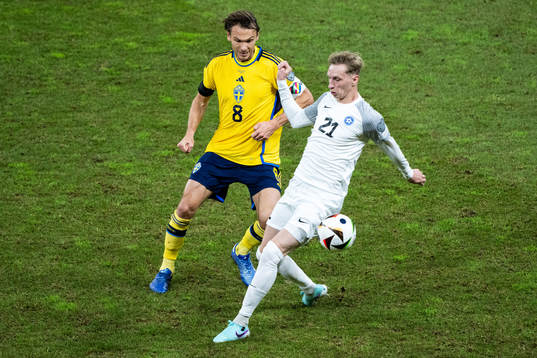 Albin Ekdal of Sweden and Bogdan Vastsuk of Estonia