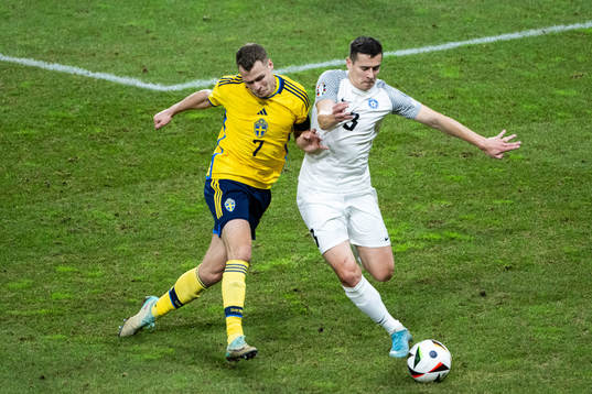 Viktor Claesson of Sweden and Artur Pikk of Estonia