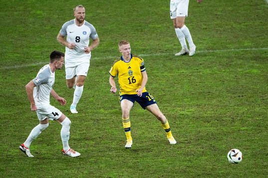 Mattias Käit and Henri Anier of Estonia against Hugo