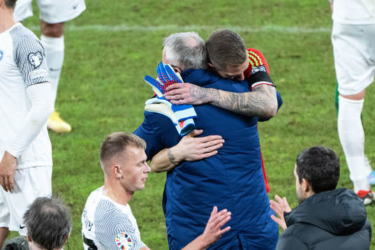 Goalkeeper Robin Olsen and Head coach Janne Andersson of