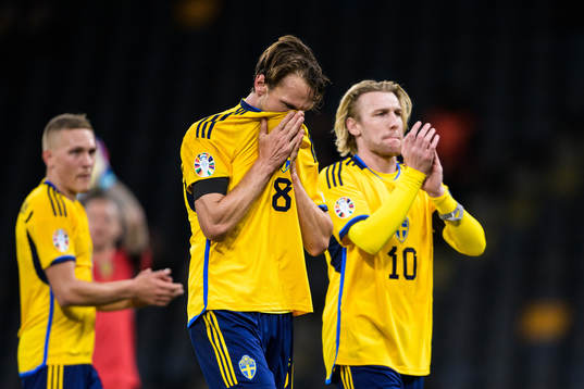 Albin Ekdal and Emil Forsberg of Sweden