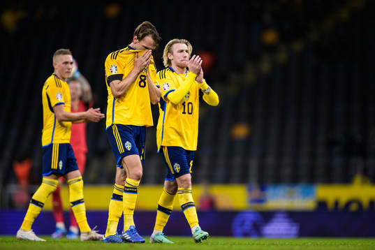 Albin Ekdal and Emil Forsberg of Sweden