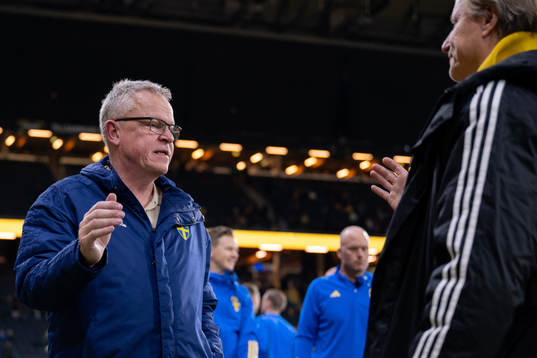 Head coach Janne Andersson  of Sweden