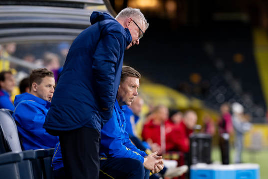 Head coach Janne Andersson and assistant coach Peter