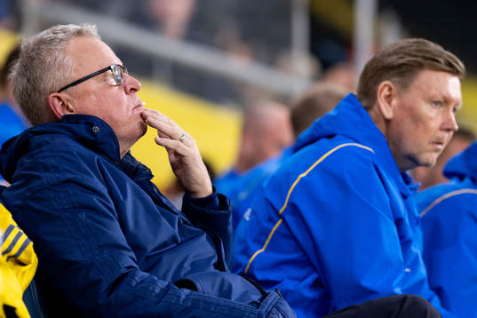 Head coach Janne Andersson  and Assistant coach Peter