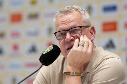 Head coach Janne Andersson  of Sweden