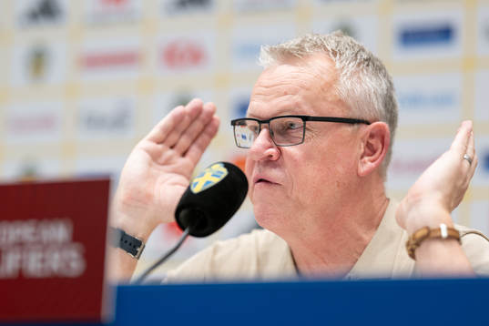 Head coach Janne Andersson  of Sweden