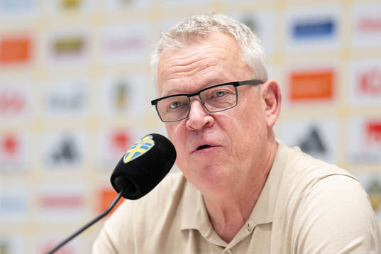 Head coach Janne Andersson  of Sweden