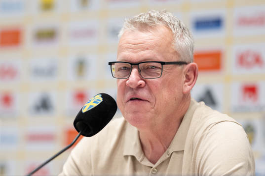 Head coach Janne Andersson  of Sweden