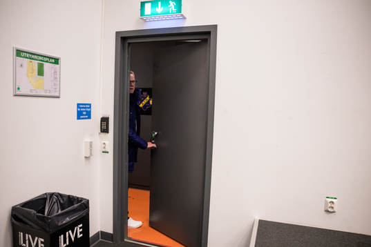 Head coach Janne Andersson of Sweden leaves the press