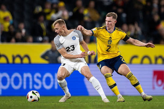 Vlasiy Sinyavskiy of Estonia and Emil Krafth of Sweden