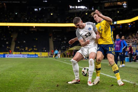 Maksim Paskotsi of Estonia and Viktor Gyökeres of Sweden
