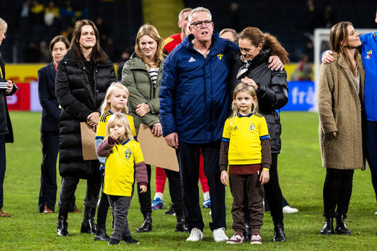 Head coach Janne Andersson and his family
