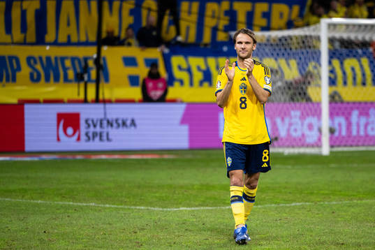 Albin Ekdal of Sweden celebrates