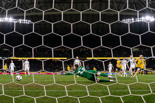 Emil Forsberg of Sweden scores the 2-0 goal behind