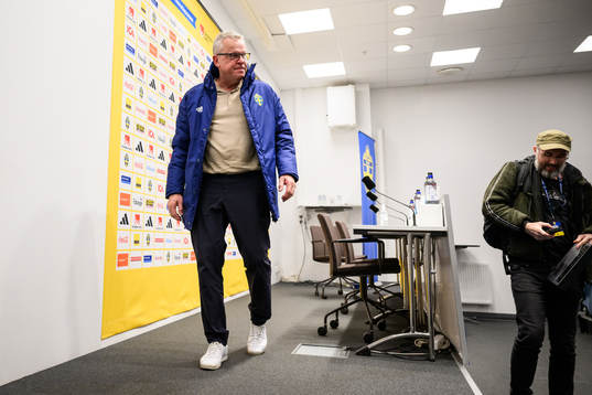 Head coach Janne Andersson  of Sweden leaves the press
