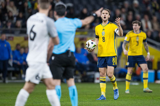 Albin Ekdal of Sweden
