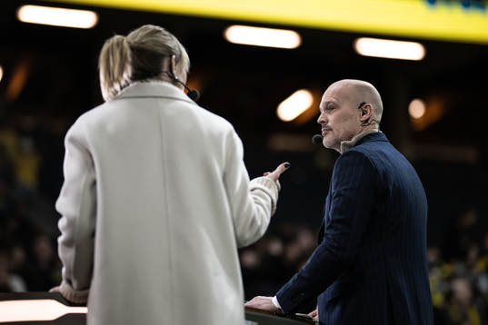 Fredrik Ljungberg in Swedish broadcaster Viaplay studio