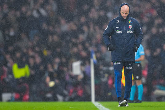 Head coach Ståle Solbakken of Norway