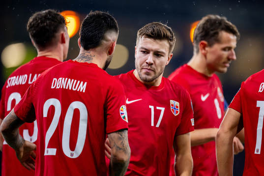 Aron Dønnum of Norway celebrates with Fredrik André