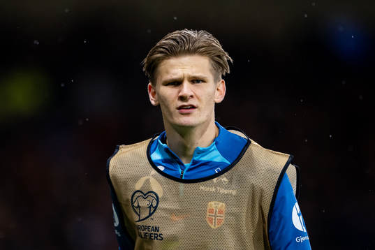 David Møller Wolfe of Norway warms up