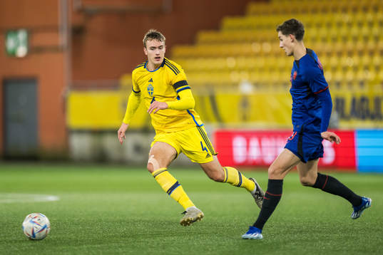 Jesper Tolinsson of Sweden and Ruben Van Bommel of