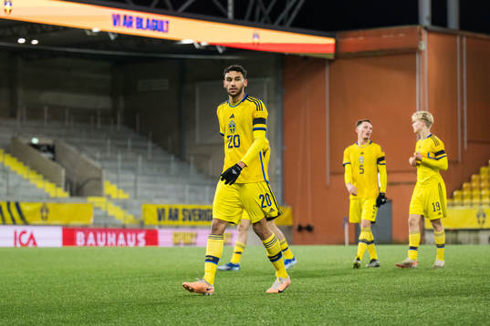 Joakim Persson of Sweden looks dejected