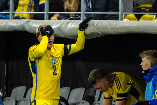 Daniel Svensson of Sweden looks dejected