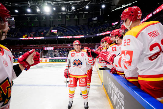 Jere Sallinen of EHC Biel-Bienne celebrates