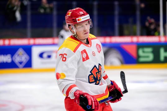 Jere Sallinen of EHC Biel Bienne looks dejected