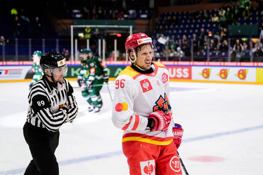 Damien Brunner of EHC Biel-Bienne looks dejected