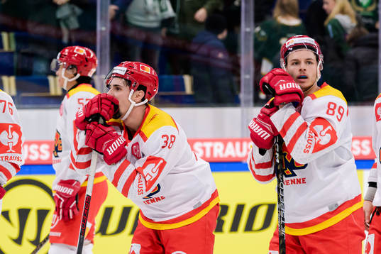 Jerome Bachofner and Tino Kessler of EHC Biel Bienne looks