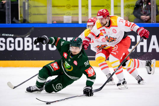 David Tomasek of Färjestad and Rihards Bukarts of EHC Biel