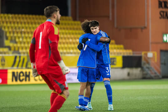Italiens Davide Bartesaghi och Aaron Ciammaglichella jublar