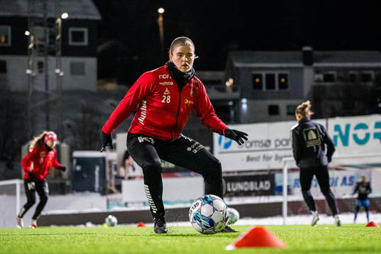 Mali Motrøen Trøan of TIL 2020 warms up