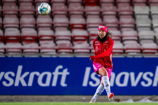 Edit Lund Machlik of TIL 2020 warms up