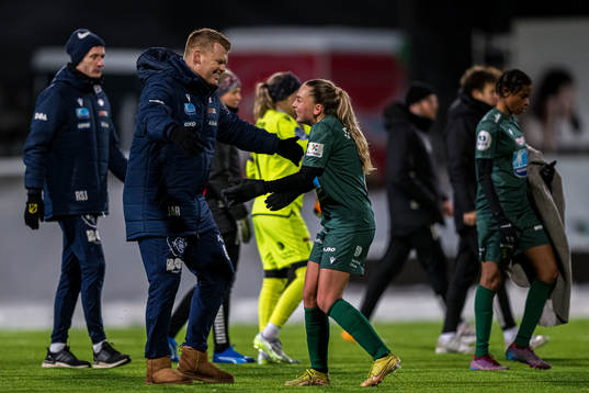 John Arne Riise, head coach of Avaldsnes, and Ingrid Lovise