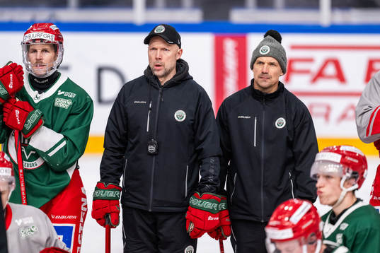 Assisterande tränare Anders Burström och assisterande