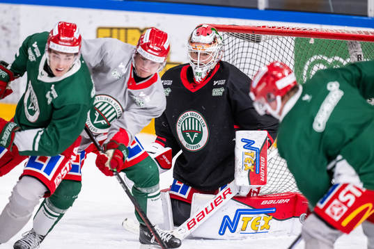 Målvakt Frederik Dichow