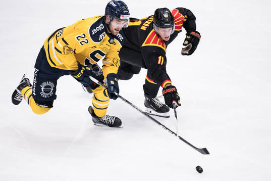 Södertälje SKs Jacob Bjerselius och Brynäs IFs Oliver