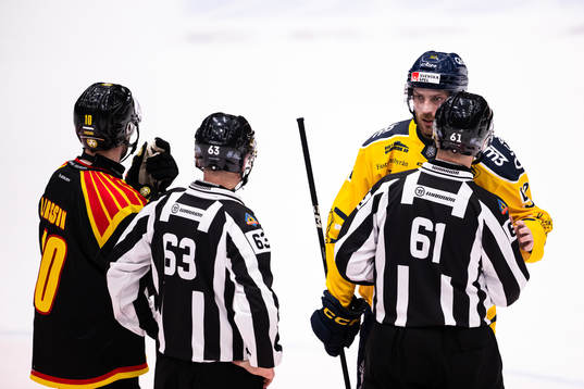 Brynäs Johan Larsson och Södertäljes Christopher