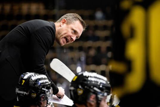 Västerås tränare Karl Helmersson
