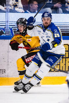 Luleå Hockeys Olli Nikupeteri och Leksands IFs Lucas