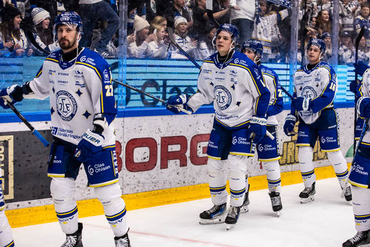 Leksands IFs Alexander Lundqvist jublar