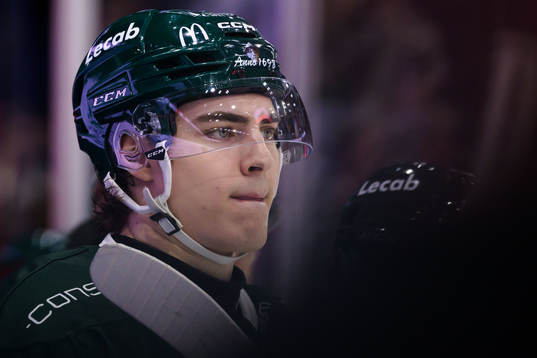 Färjestads Liam Öhgren deppar