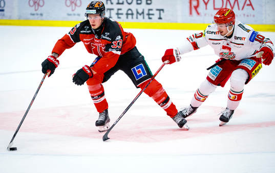 Örebros Christopher Mastomäki och MoDos Sampo Ranta