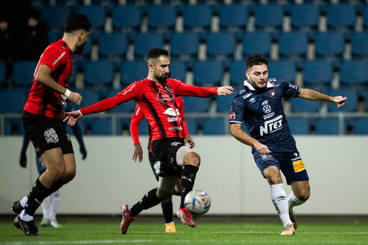 Nordic Uniteds Gabriel Aphrem och Örgrytes Edi Sylisufaj
