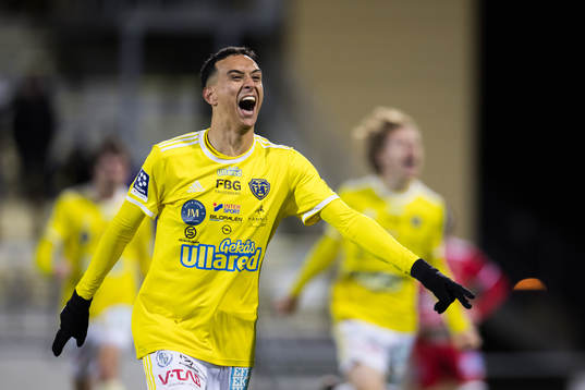 Falkenbergs Oliver Hintsa jublar